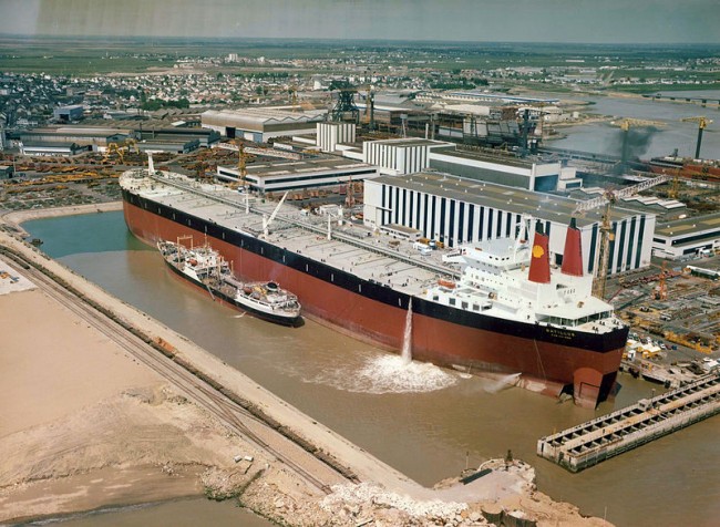 Top 15 World’s Largest Ships